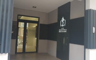 entrada delegación colegio médicos Plasencia