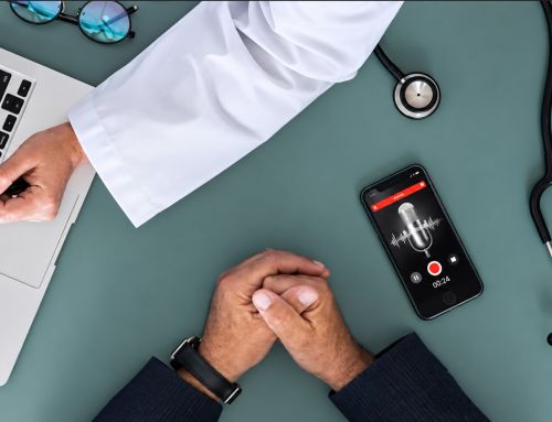 ¿Puede un paciente o acompañante grabar una consulta médica? Claves para saber cómo debe actuar el profesional